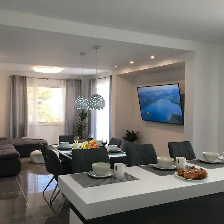 Hvar 4* Vrbanj