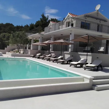 Casa de hóspedes Hvar 4*