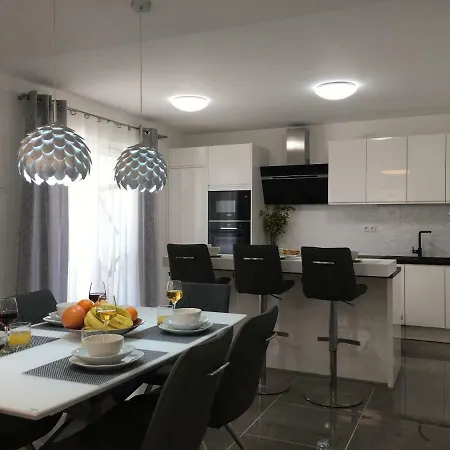 Hvar Guest house Vrbanj