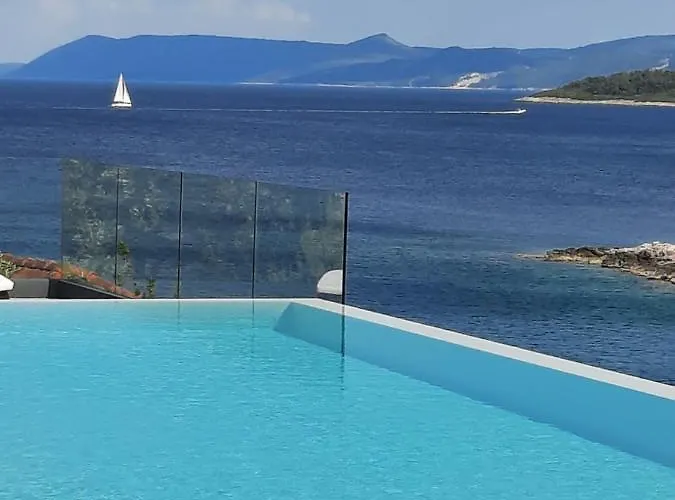 ゲストハウス Hvar 4*